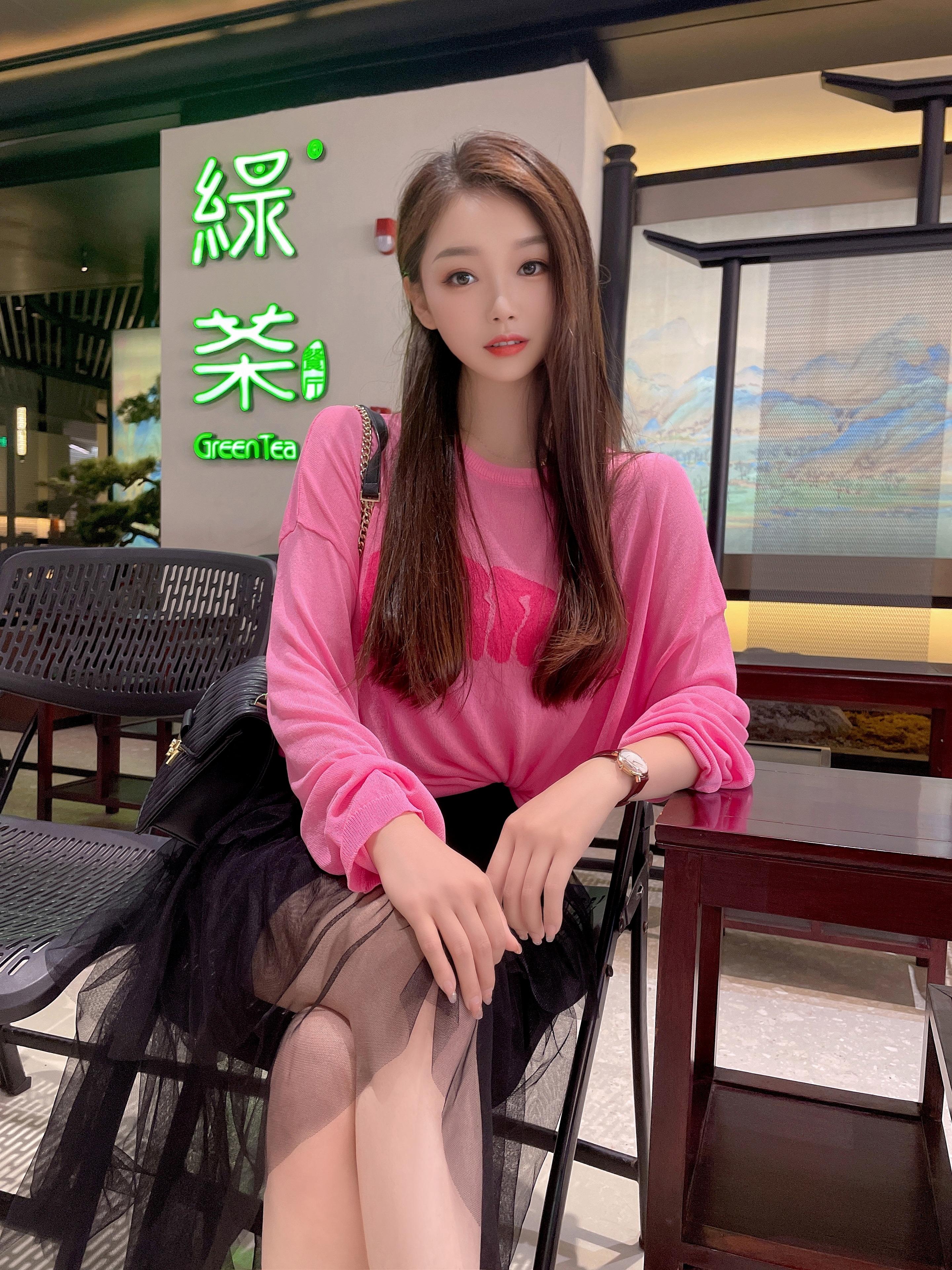 699a62a371a42648f6ade29cb5d782e8.jpg